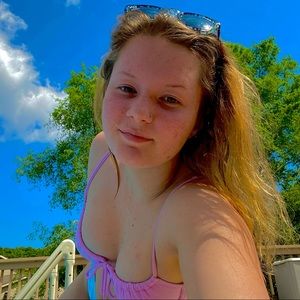 Meet your Posher, Hailey